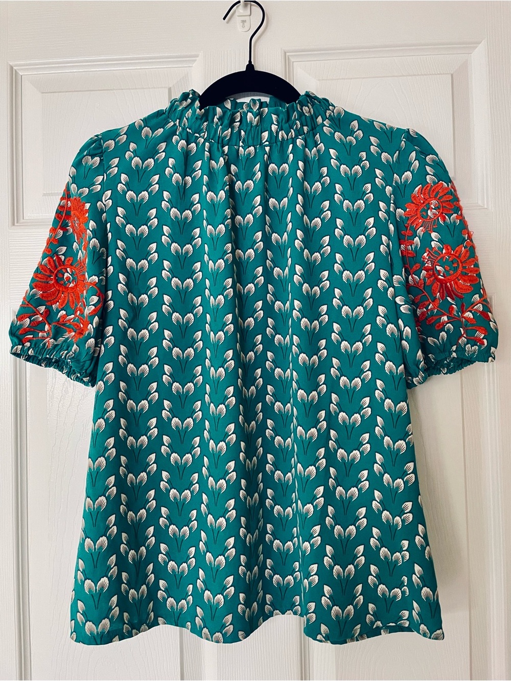 SHEIN Floral Print Puff Sleeve Top Embroidered Sleeve Ruffle Neck